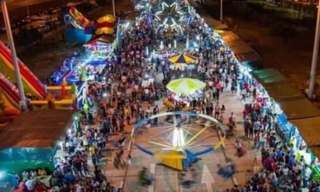 FERIANTES AGUARDAN AUTORIZACIÓN MUNICIPAL PARA CONTINUAR CON LA FERIA DE LAS ALASITAS