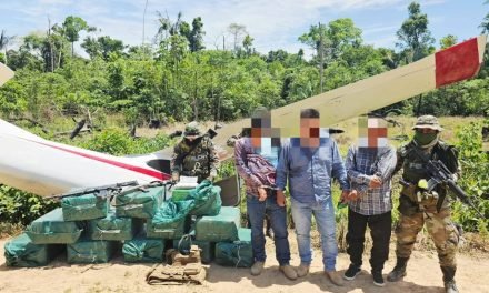 UMOPAR INTERCEPTA AVIONETA CON 30 KILOS DE DROGA EN OPERATIVO EN VILLA TUNARI