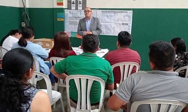 TSE INTENSIFICA CAPACITACIÓN DE JURADOS ELECTORALES EN SANTA CRUZ