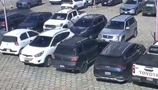 NUEVO MÉTODO DE ROBO EN SANTA CRUZ: AUTOS ABIERTOS CON INHIBIDORES