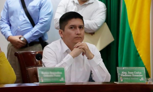 JUAN CARLOS MEDRANO ASUME LA PRESIDENCIA DEL CONSEJO MUNICIPAL