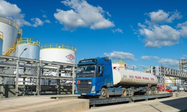 YPFB GARANTIZA ABASTECIMIENTO DE COMBUSTIBLE