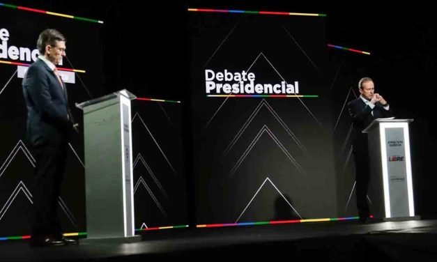 “VOTEN LIBRE” Y ACUSACIONES ENCENDIERON EL DEBATE PRESIDENCIAL