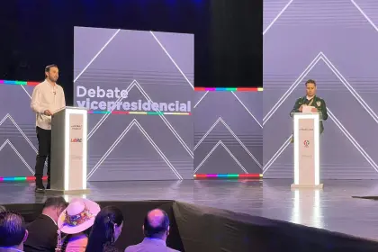 PRIMER DEBATE VICEPRESIDENCIAL DE BOLIVIA: ACUSACIONES CRUZADAS Y POCAS PROPUESTAS