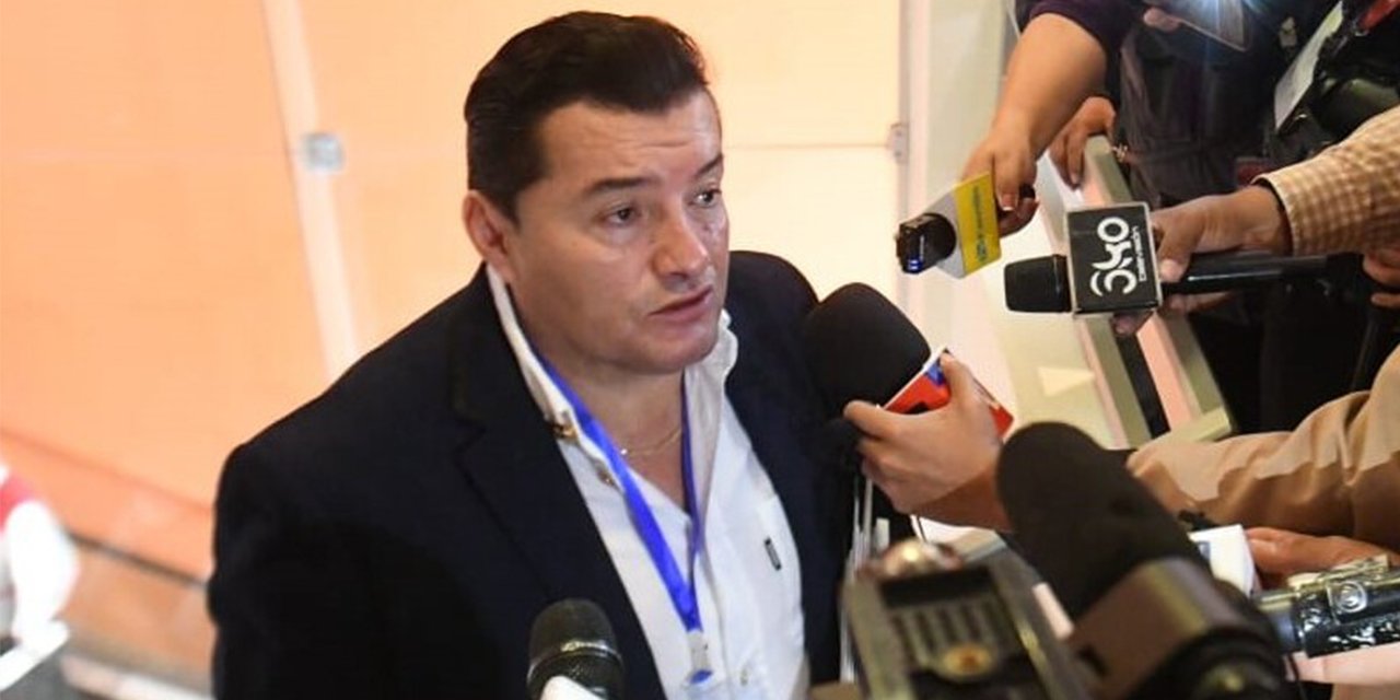 JOHNNY FERNÁNDEZ ES IMPUTADO POR LA FISCALÍA POR DESOBEDECER UNA SENTENCIA DEL TCP