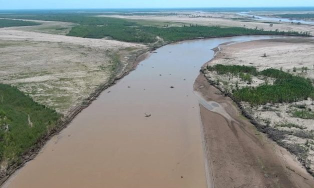 SEARPI REFUERZA MEDIDAS EN EL PUENTE ANTE AMENAZA POR DESVÍO DEL RÍO GRANDE
