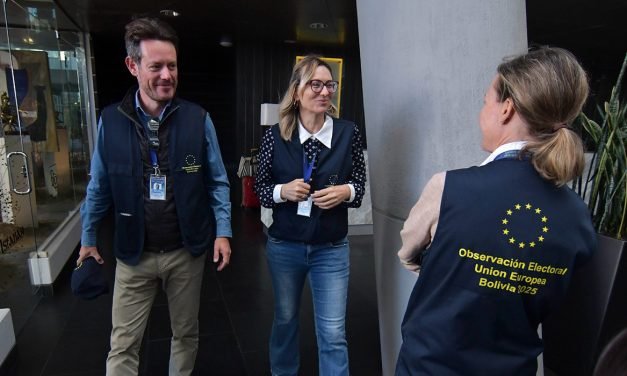 LA UE ASEGURA TRANSPARENCIA DE LA PRIMERA VUELTA Y ACOMPAÑARA EL BALOTAJE