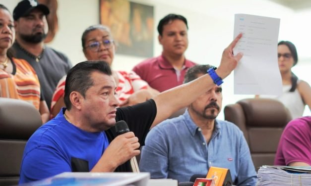 “ESTO NO PUEDE SEGUIR ASÍ”: JHONNY FERNÁNDEZ CRITICA NUEVOS PAROS EN SALUD