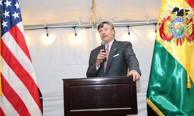 ENVIADOS DEL PRESIDENTE TRUMP SE REÚNEN CON AMCHAM BOLIVIA