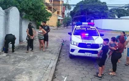 BEBÉ ENCONTRADO SIN VIDA CERCA DEL AVIÓN PIRATA