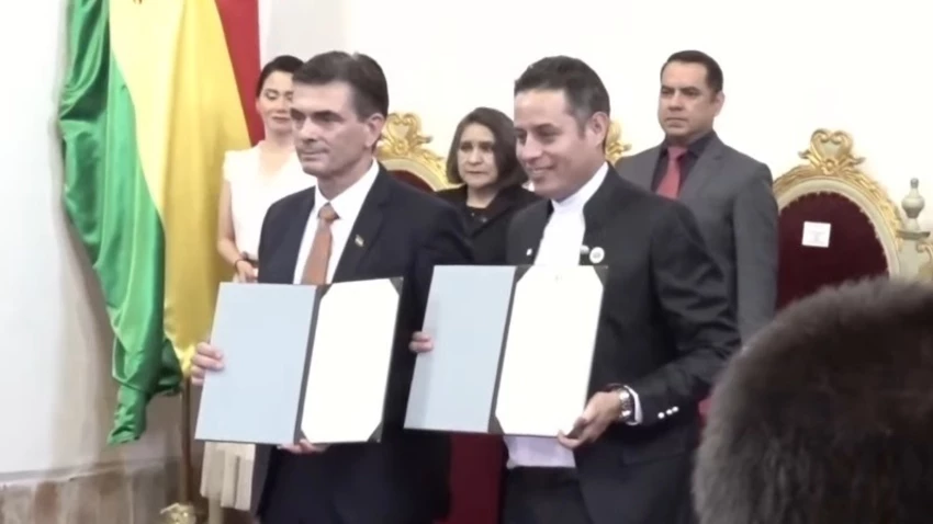 RODRIGO PAZ Y EDMAND LARA RECIBEN CREDENCIALES Y LLAMAN A LA UNIDAD Y LA DEMOCRACIA