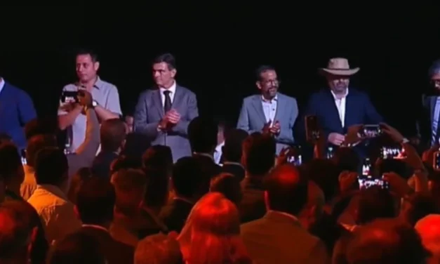 RODRIGO PAZ INAUGURA ENCUENTRO EMPRESARIAL CON PARTICIPACIÓN DE LÍDERES PRODUCTIVOS