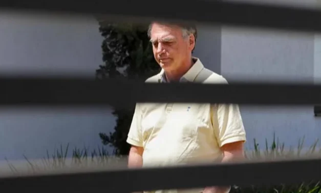 LA POLICÍA FEDERAL ARRESTA A JAIR BOLSONARO EN SU DOMICILIO DE BRASILIA