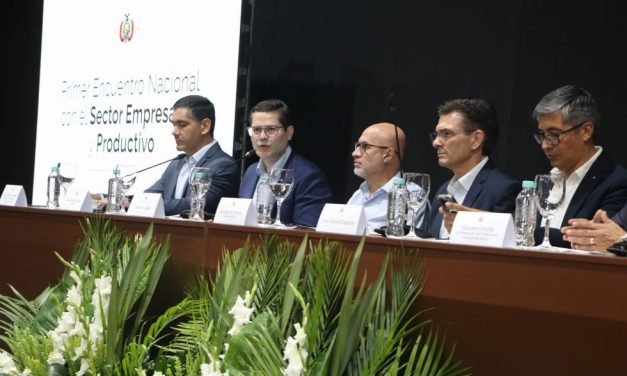 SANTA CRUZ ABRE EL TELÓN DE LA CUMBRE “VISIÓN BOLIVIA 2025”