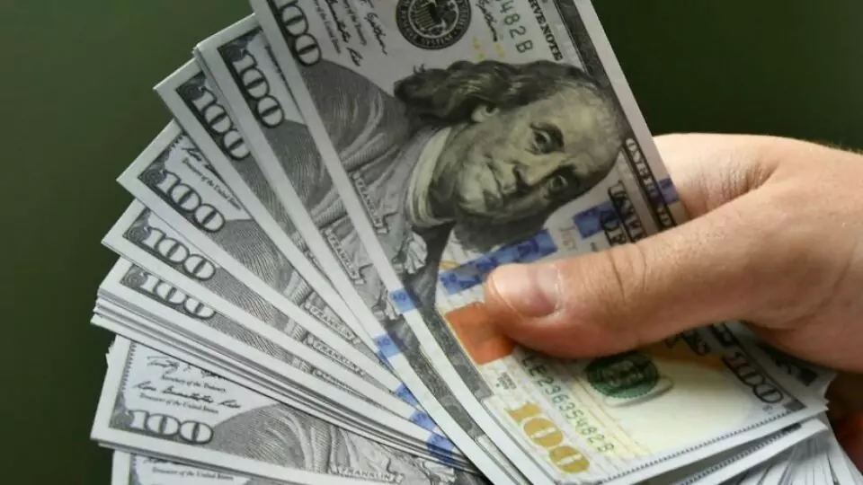 DÓLAR PARALELO SIGUE A LA BAJA TRAS “SHOCK DE CONFIANZA”, SEÑALA MINISTRO ESPINOZA