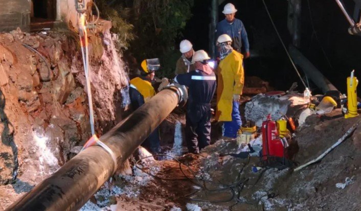 YPFB CONTROLA FUGA DE GAS Y REPARA OLEODUCTO OSSA 1 EN SAMAIPATA