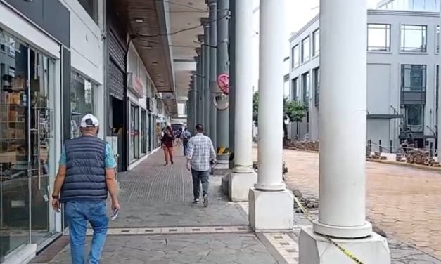 COMERCIANTES DEL CENTRO DENUNCIAN CAÍDA DE VENTAS POR OBRAS EN CALLES BOLÍVAR Y BENI