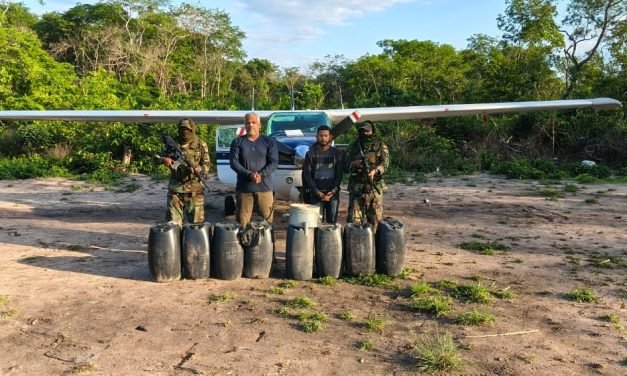 SAN MATÍAS: FELCN INCAUTA AVIONETA Y CASI MEDIA TONELADA DE COCAÍNA
