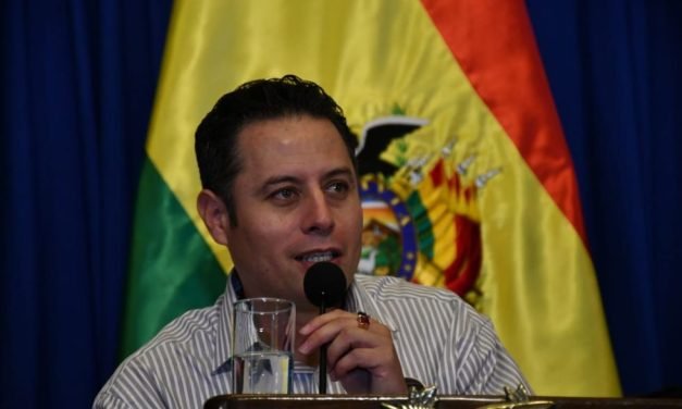 “NOS EQUIVOCAMOS”: LARA RECONOCE ERROR AL PROPONER CIERRE DEL MINISTERIO DE JUSTICIA