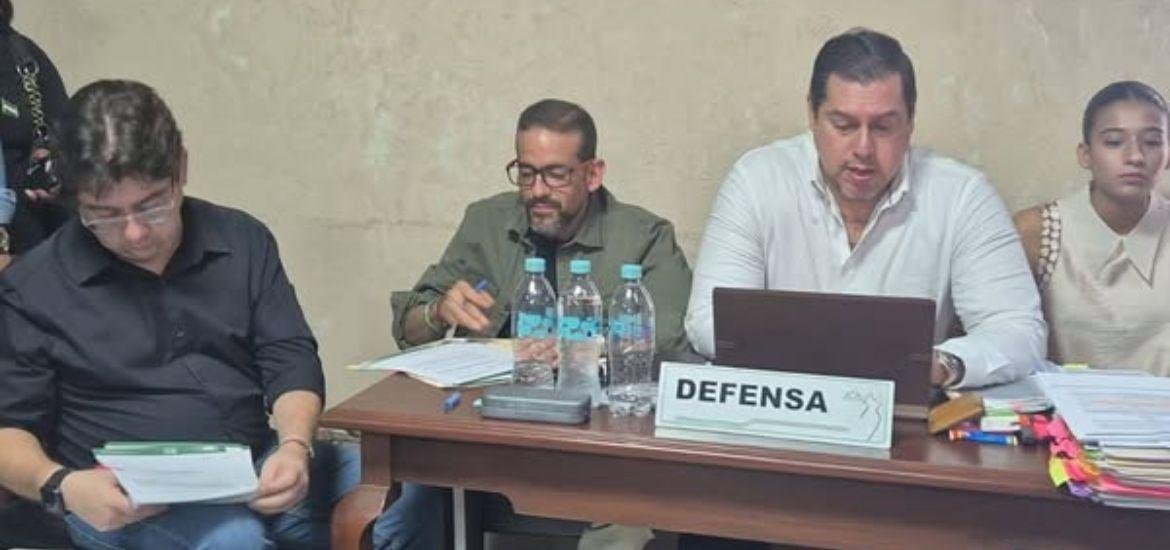 GOBERNADOR CRUCEÑO LOGRA ARCHIVO DEFINITIVO DEL ‘CASO DECRETAZO’