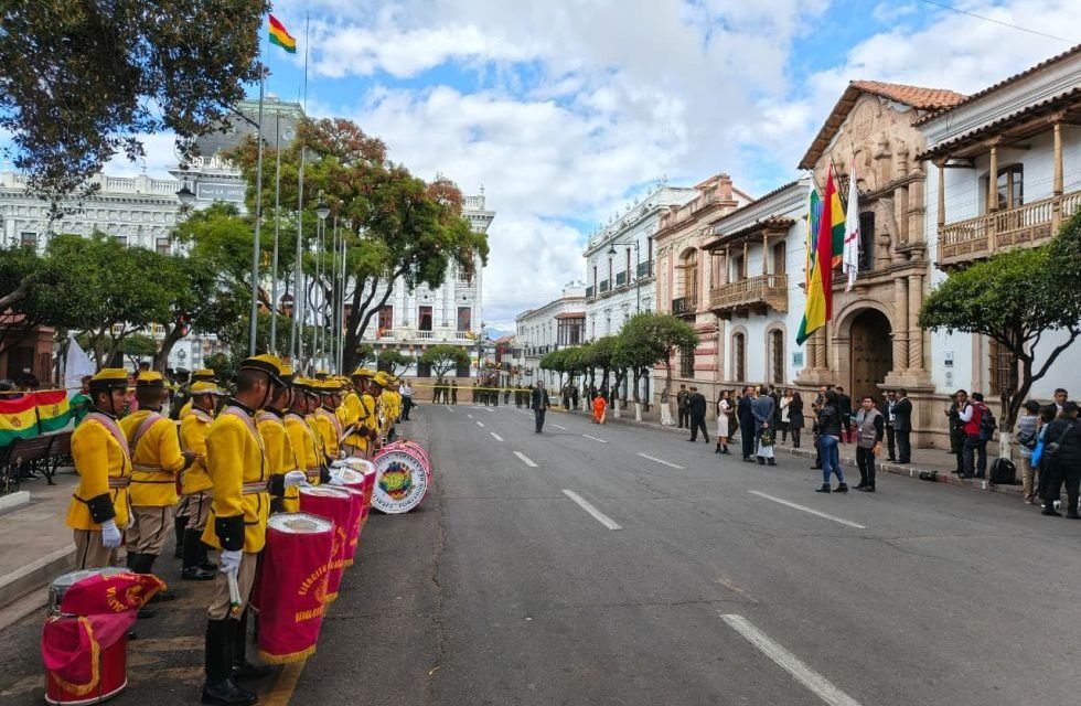SEGURIDAD REFORZADA EN SUCRE POR EL ACTO DE ENTREGA DE CREDENCIALES PRESIDENCIALES