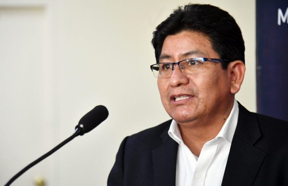 ORDEN DE APREHENSIÓN CONTRA EDGAR MONTAÑO POR PRESUNTA CORRUPCIÓN