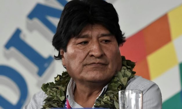 TUTO CRITICA CRUCE POLÍTICO ENTRE PAZ Y EVO Y EXIGE EJECUTAR LA ORDEN DE APREHENSIÓN