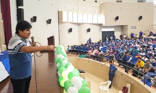 MORALES ALERTA SOBRE RIESGOS DE LA DESCENTRALIZACIÓN EN SALUD Y EDUCACIÓN