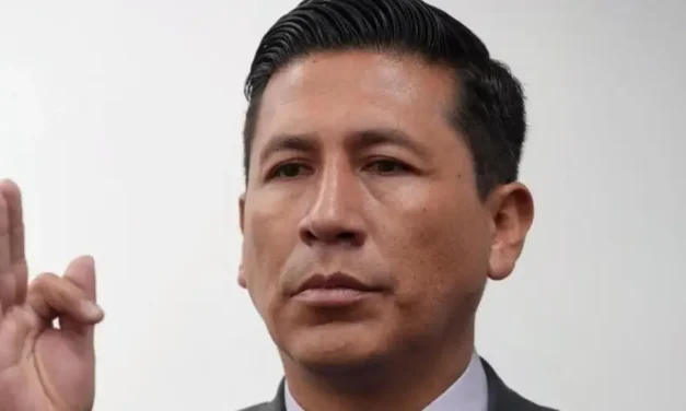 JORGE FRANZ GARCÍA PINTO ES DESIGNADO MINISTRO DE JUSTICIA EN REEMPLAZO DE FREDDY VIDOVIC