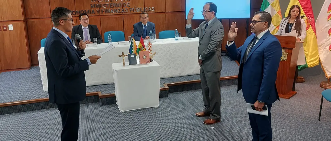 JORGE ZOGBI Y ALBERTO SOTO ASUMEN EL SIN Y LA ADUANA CON COMPROMISO DE TRANSPARENCIA