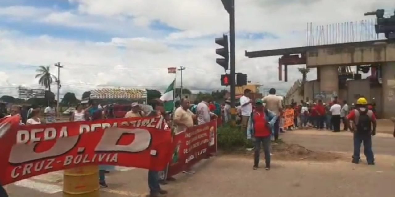 COD BLOQUEA CARRETERA A WARNES Y EXIGE ABROGACIÓN DEL DS 5503