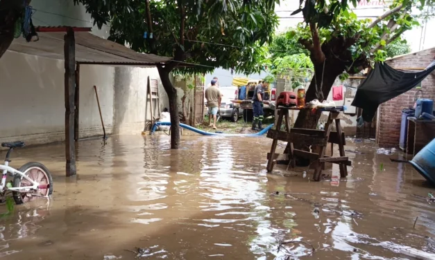 FUERTES LLUVIAS Y VIENTOS EXTREMOS GENERAN MOVILIZACIÓN DE EMERGENCIA EN SANTA CRUZ