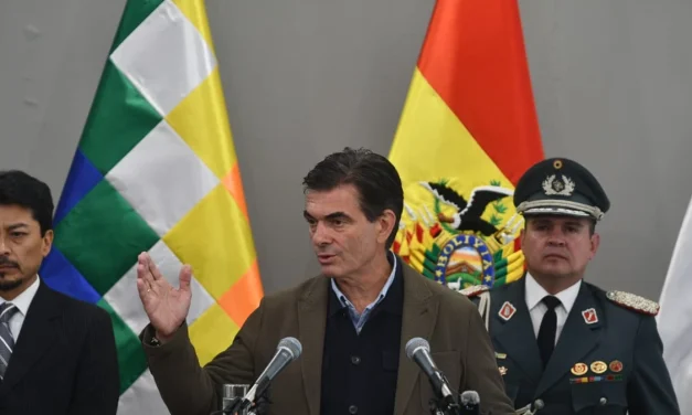 PRESIDENTE AFIRMA QUE RECURSOS ESTATALES DESVIADOS AFECTARON HARINA Y COMBUSTIBLES