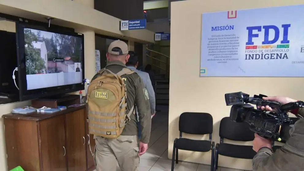 CASO FONDO INDÍGENA: SIETE INVESTIGADOS, CINCO ÓRDENES DE APREHENSIÓN Y POSIBLE CITACIÓN A EVO