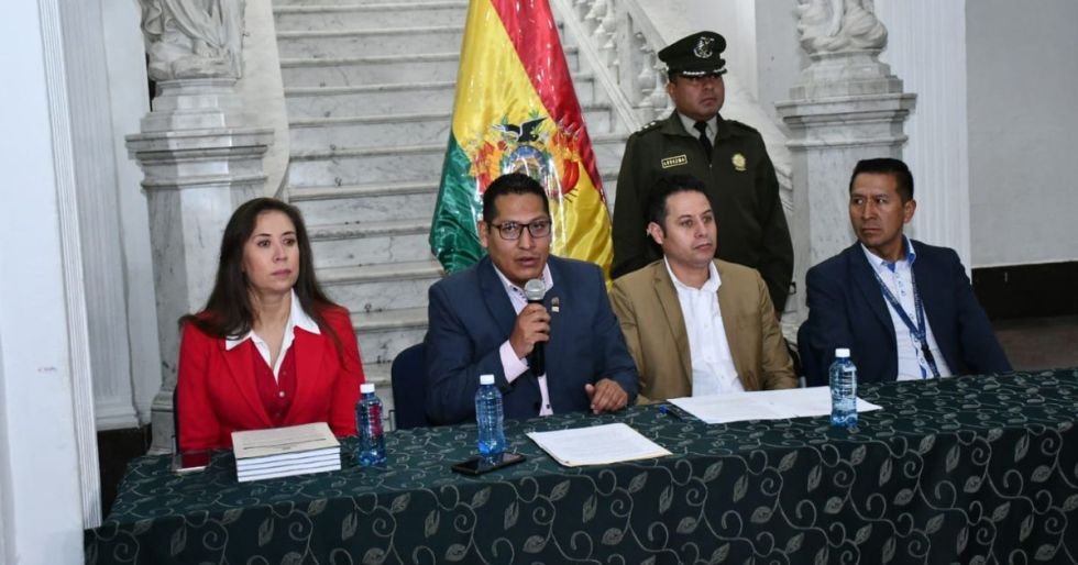 ALP ABRE RECEPCIÓN DE DOCUMENTOS PARA POSTULANTES A VOCALES DEL TSE