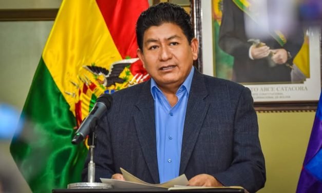 TRANSPORTE PESADO INICIA ACCIONES LEGALES CONTRA EXMINISTRO MONTAÑO POR ESTADO DE LAS CARRETERAS