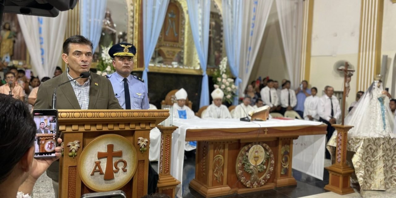 RODRIGO PAZ PARTICIPÓ EN LA CELEBRACIÓN DE LA VIRGEN DE COTOCA