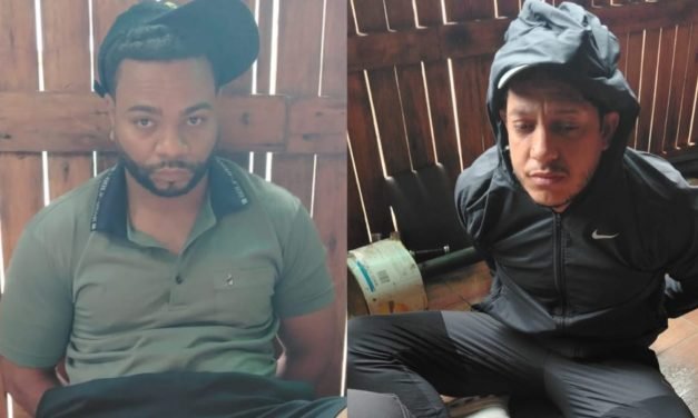 DOS BRASILEÑOS FUERON APREHENDIDOS EN EL URUBÓ CON FUSILES AK-47