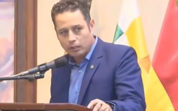 VICEPRESIDENTE LARA PROMUEVE TRANSFORMACIÓN Y “NUEVA ERA” EN LA POLICÍA BOLIVIANA