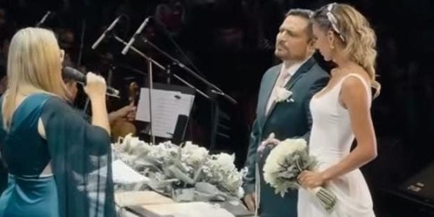 DESIRÉE DURÁN SE CASÓ POR CIVIL CON EL PASTOR MARCO NUÑEZ DEL ARCO