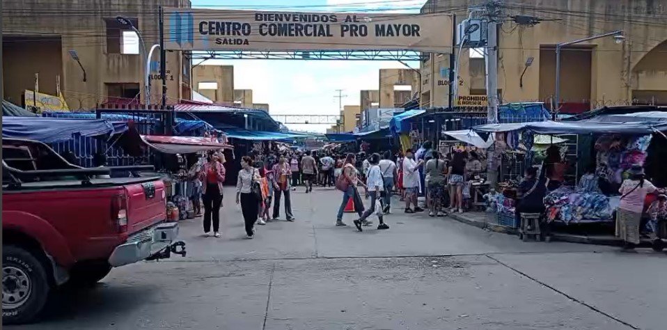 FERIA BARRIO LINDO ABRE HOY SU TRADICIONAL FERIA NAVIDEÑA HASTA EL 7 DE ENERO