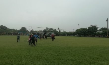EVACÚAN A 34 PERSONAS DE LA COMUNIDAD CUATRO OJOS EN EL TORNO TRAS OPERATIVO AÉREO