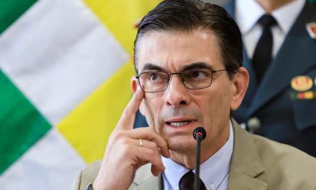 POLÉMICA POR FONDOS DE JUBILADOS: PRESIDENTE ALERTA SOBRE DESCUIDO DE ANTERIORES GOBIERNOS