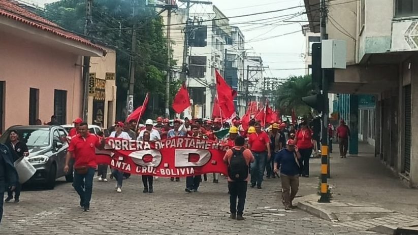 CENTRAL OBRERA DEPARTAMENTAL DE SANTA CRUZ MARCHÓ EN RECHAZO AL DS 5503