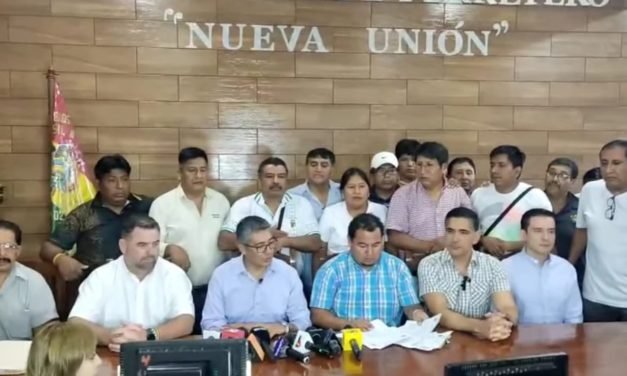 GOBIERNO CUESTIONA MOVILIZACIONES DE LA COB Y LAS CALIFICA DE “POLÍTICAS”