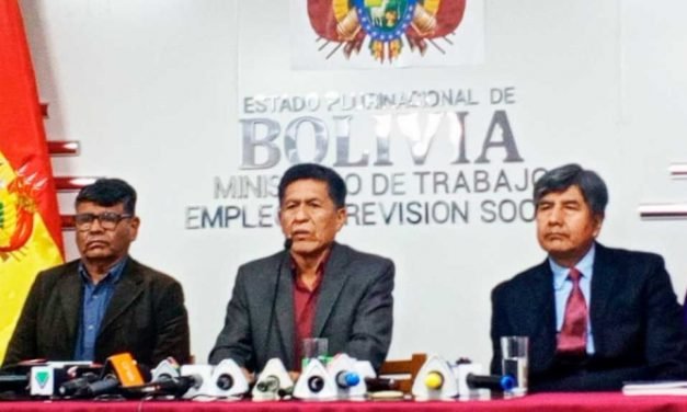 MINISTRO DE TRABAJO ANUNCIA FERIADO NACIONAL PARA EL 2 DE ENERO