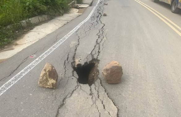 PEDRAZA DENUNCIA GRAVE DETERIORO EN CARRETERA A LOS VALLES Y SOLICITA AUDITORÍA