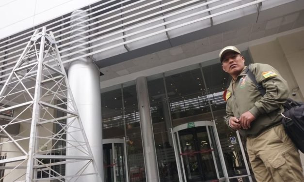 FISCALÍA INVESTIGA POSIBLES IRREGULARIDADES EN CONTRATACIONES DE YPFB