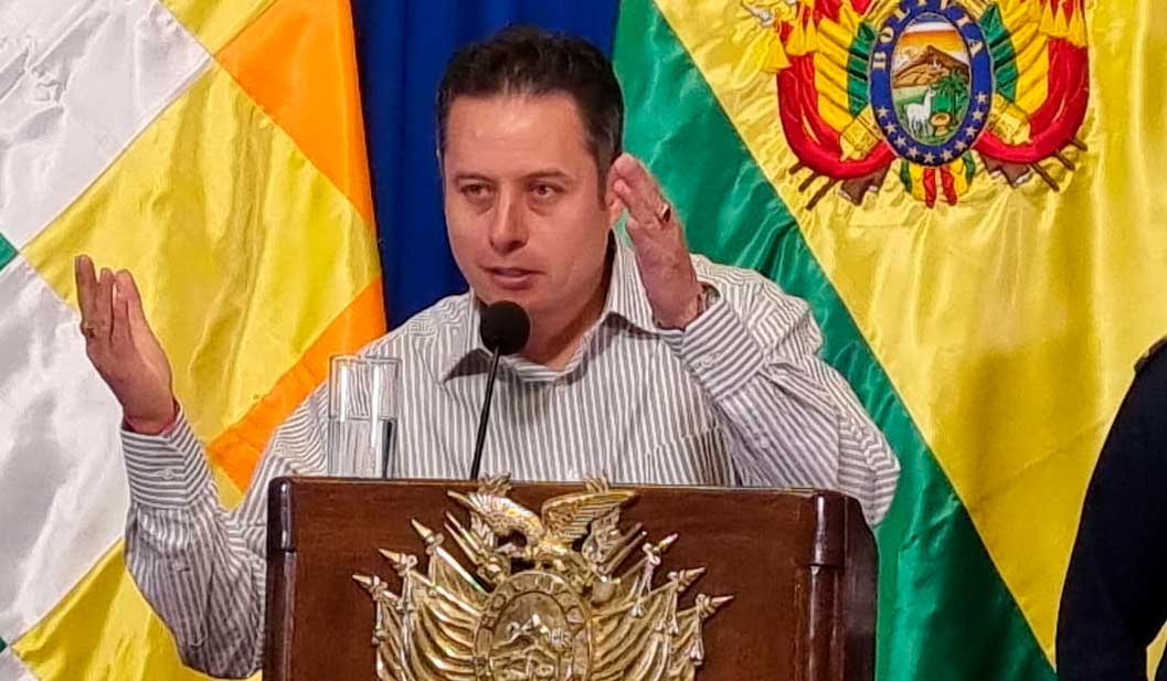 EDMAND LARA CUESTIONA A MINISTRO DE HIDROCARBUROS POR CANCELAR REUNIÓN CON PRODUCTORES CRUCEÑOS