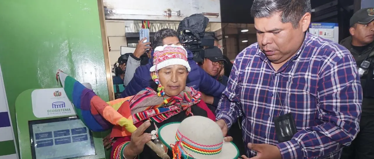 EXDIPUTADA LIDIA PATTY ES APREHENDIDA CUANDO LLEGABA A DECLARAR POR CASO FONDO INDÍGENA